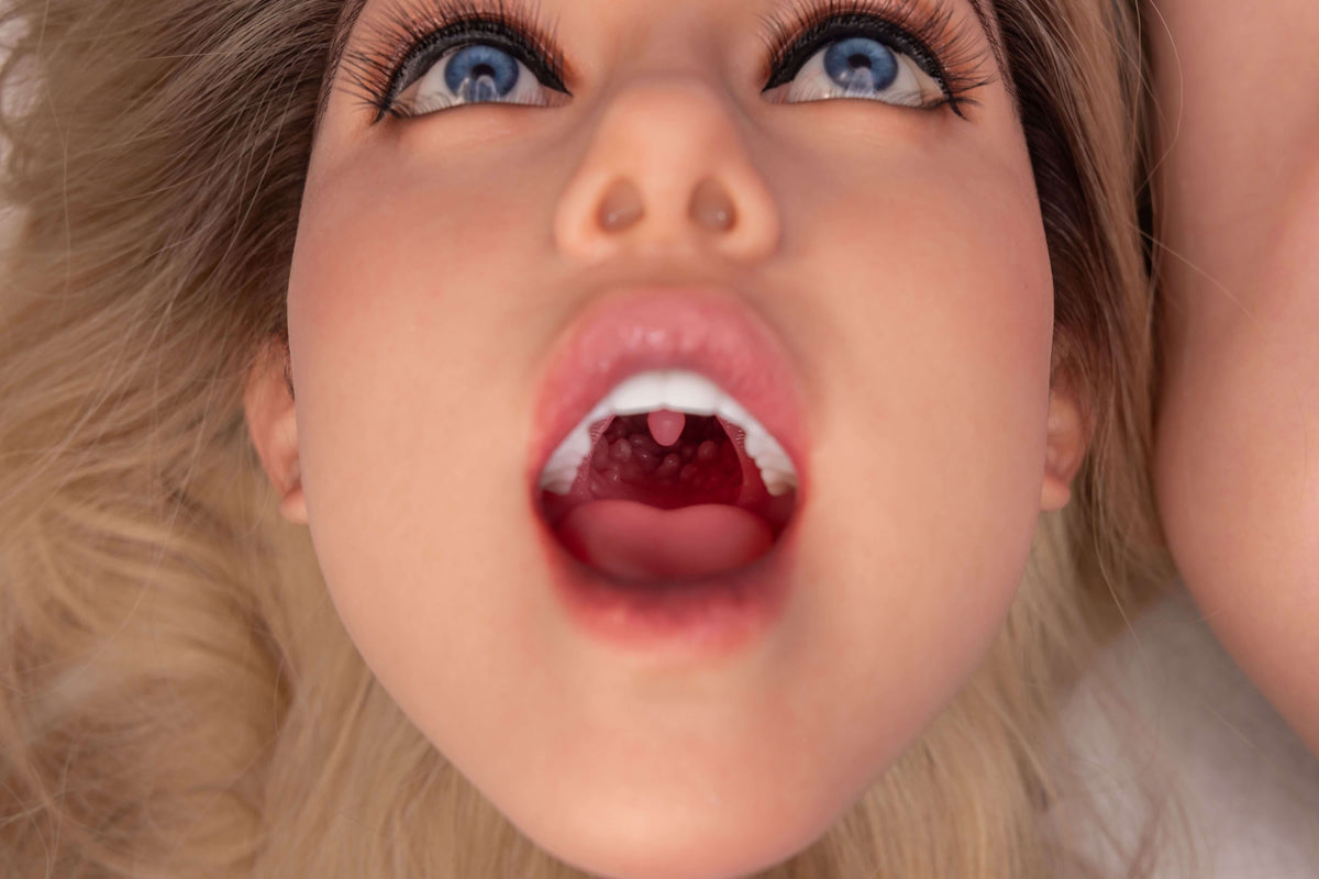 Fanreal silicone doll